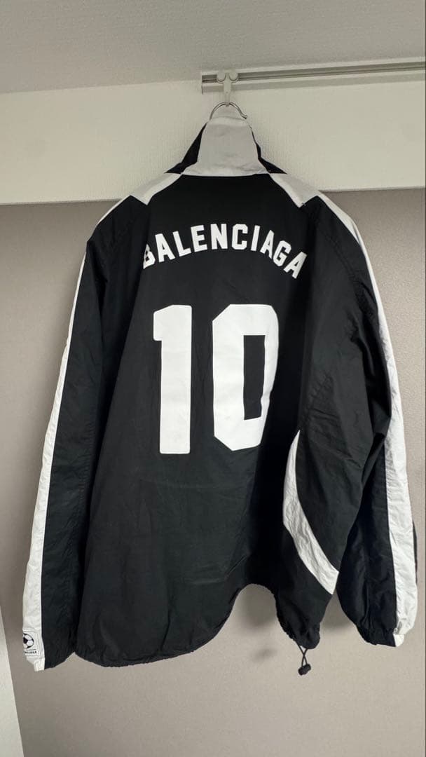 BALENCIAGA サッカーナイロンウィンドブレーカー