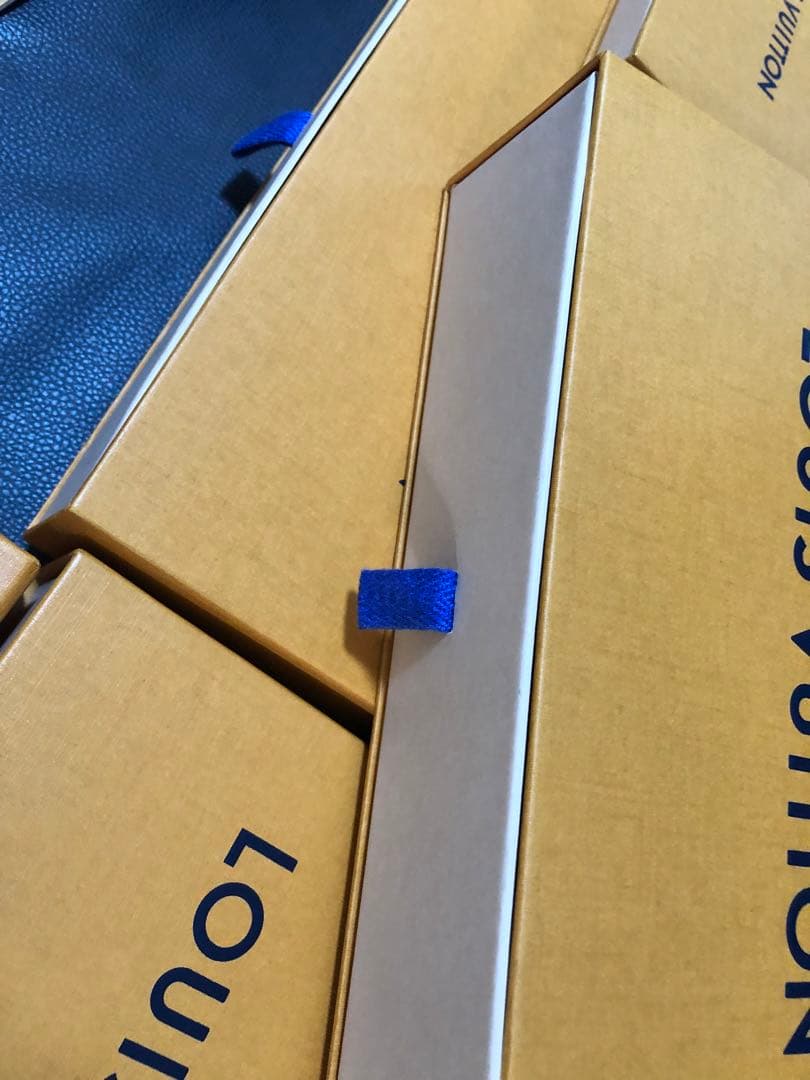 ルイヴィトン　ジッピーウォレット空箱、保存袋　財布空箱、保存袋　小物空箱、保存袋