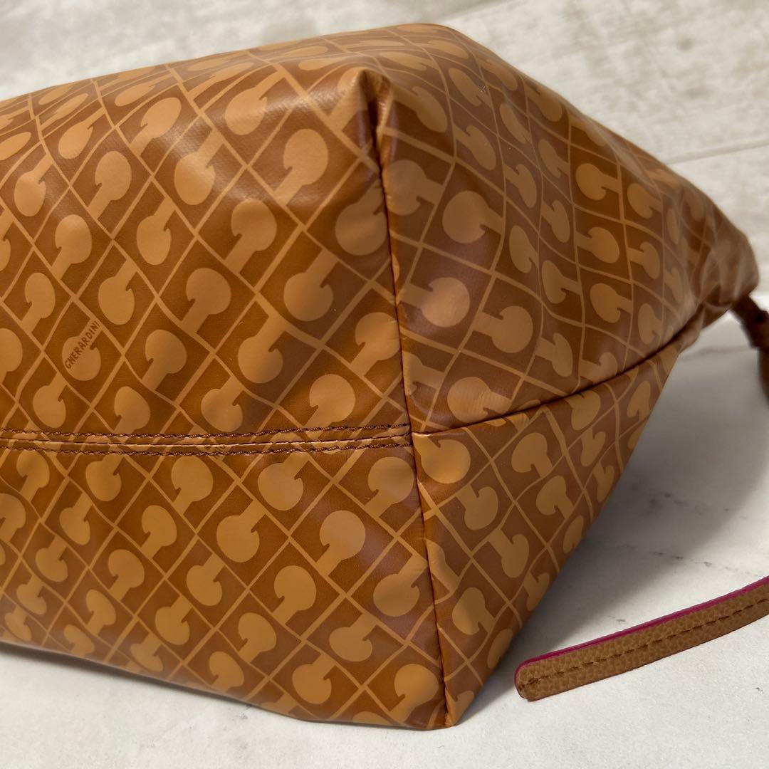 美品　GHERARDINI レザートートバッグ ブラウン　ピンク　リバーシブル