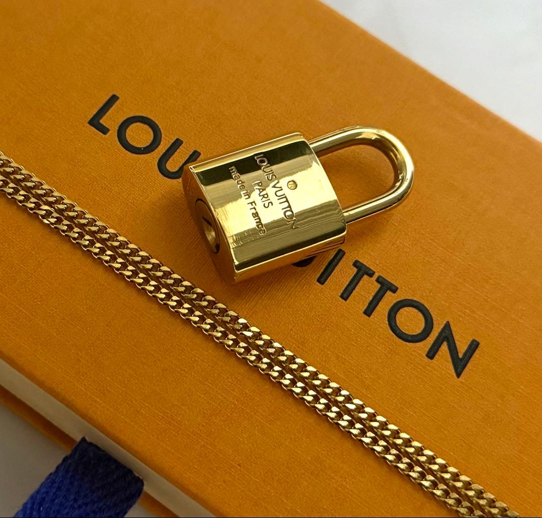✨極美品✨ LOUIS VUITTON 南京錠 パドロックカデナ＆喜平ネックレス