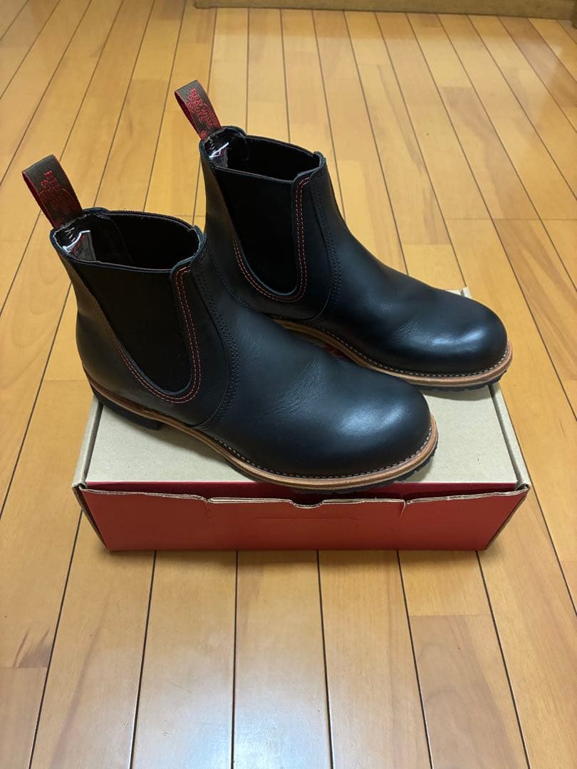 貴重品2010年代モデル　RED WING ブラック チェルシーブーツ数回着のみ