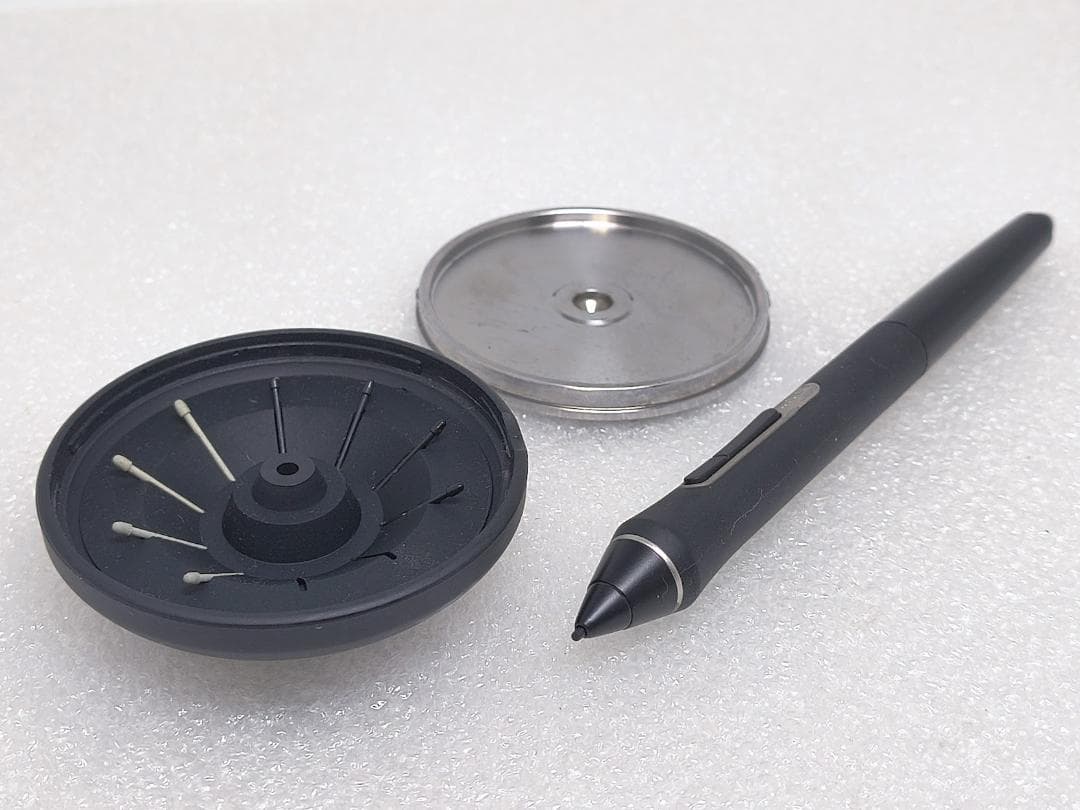 【動作確認済】Wacom Intuos Pro ペンタブレット PTH460