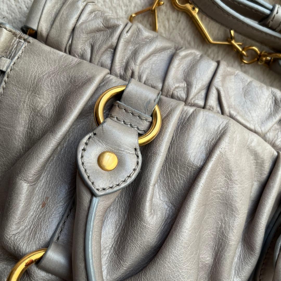 シルバー ギャザー付きショルダーバッグ