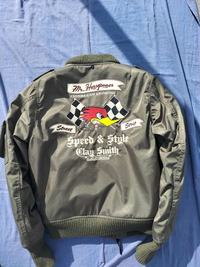 CLAY SMITH ウインタージャケットカーキ　Ｌサイズ　新品未使用