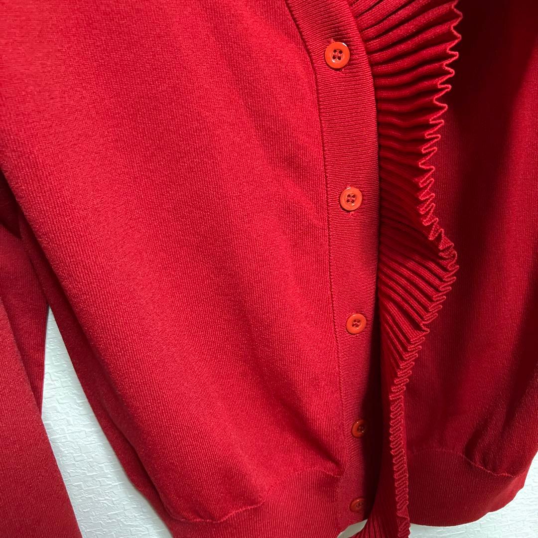 BOUTIQUE MOSCHINOプリーツフリル・リボン付きレッドカーディガン