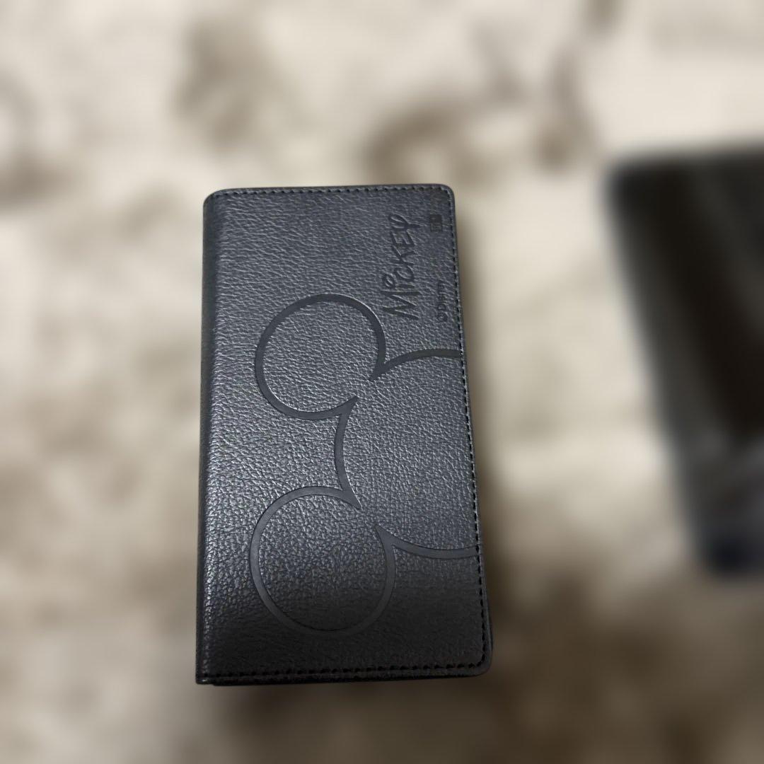 iPhone14 本体　カラー、ミッドナイト、ケースとミッキー携帯ケース付き