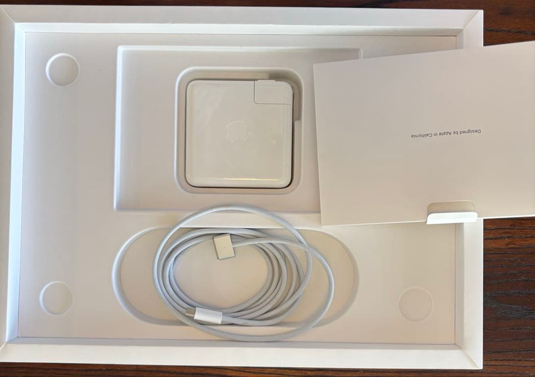美品 Apple MacBook Pro M1 16GB 512GB 14in