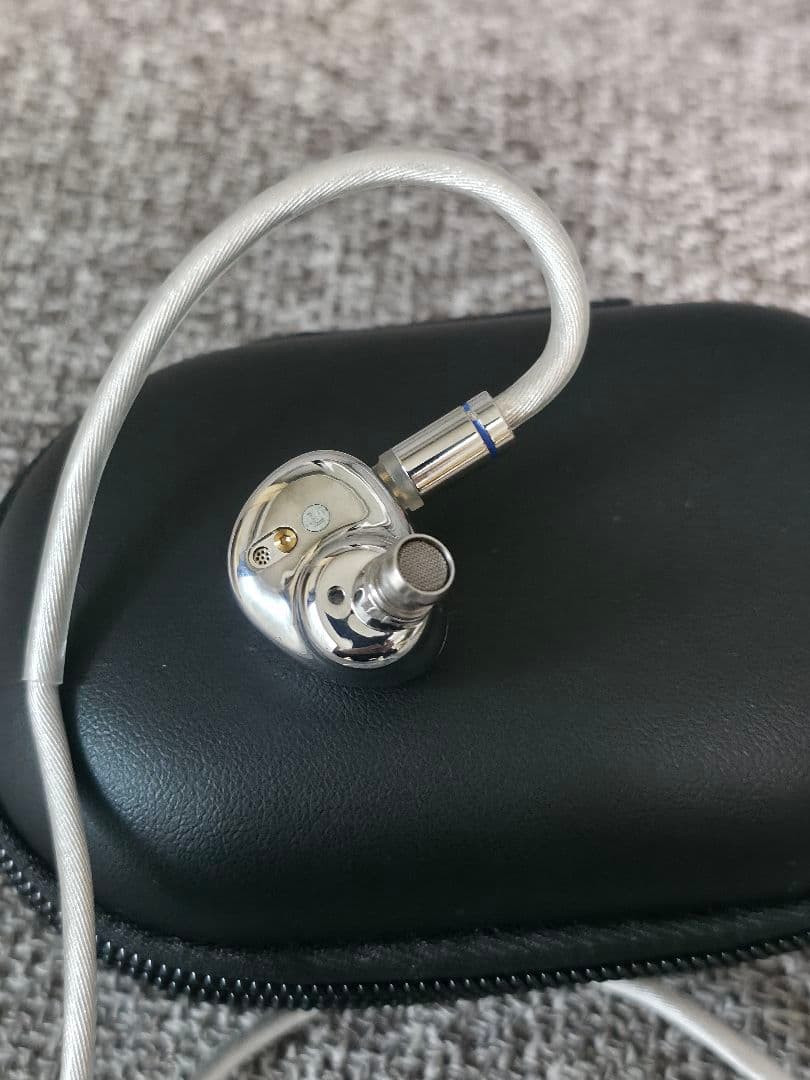 SIMGOT EA500 +JSHiFi銀月4.4mmバランスケーブル