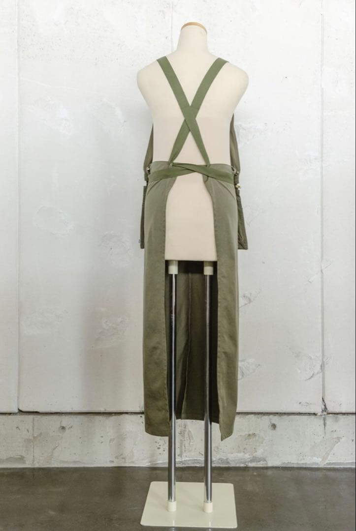 POCKETS エプロンkhaki (nylon chino)