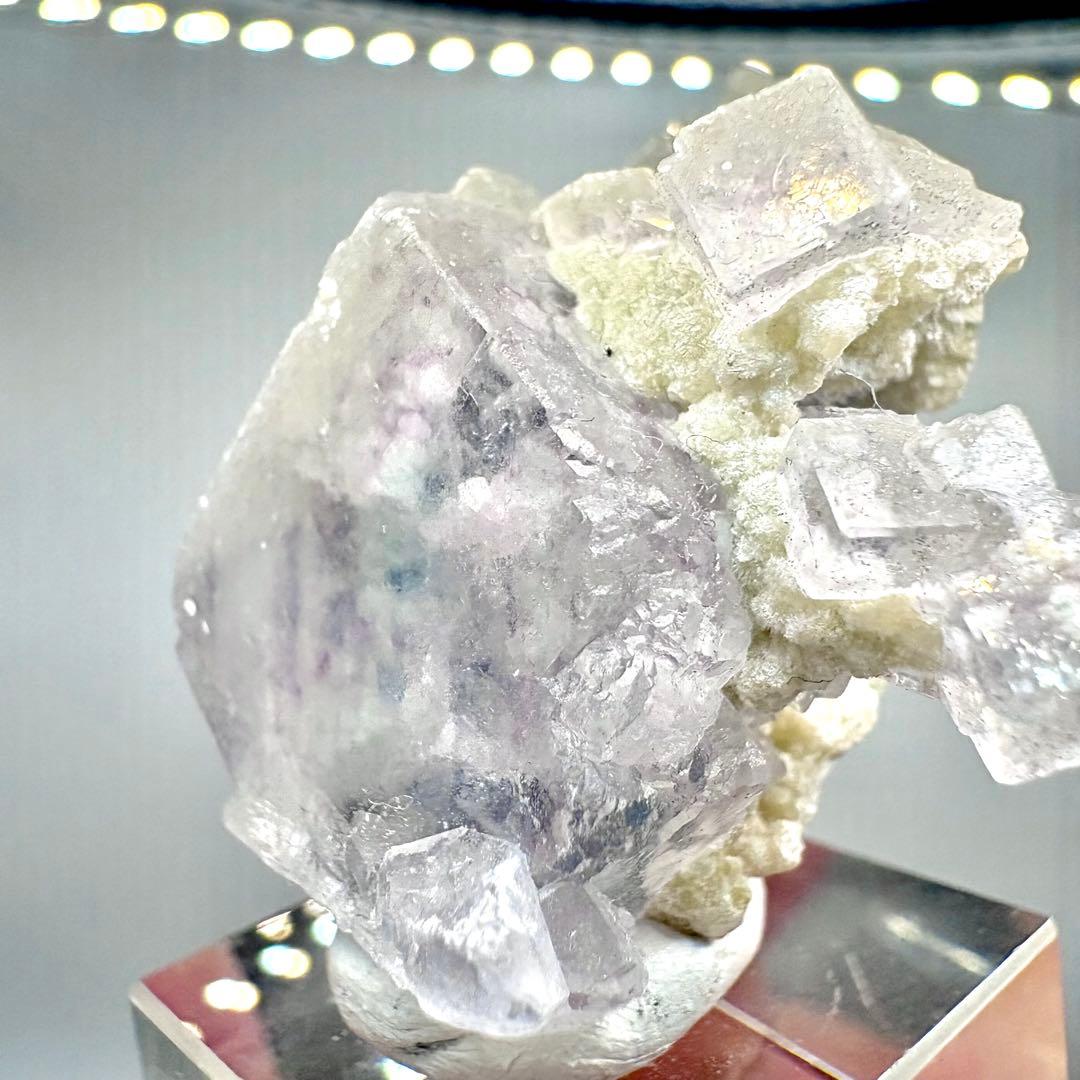 608 中国 広西チワン族自治区産 フローライト