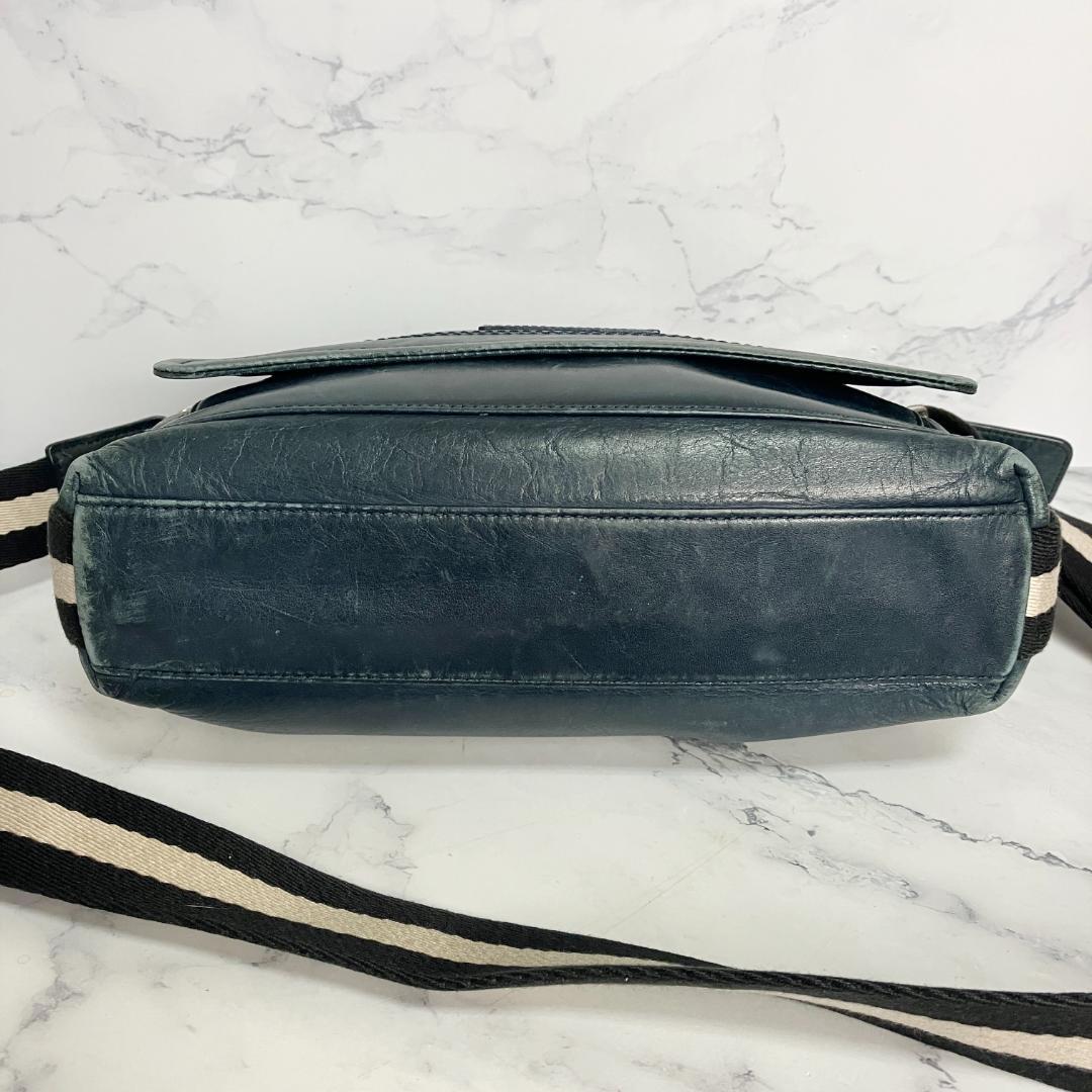 B837【本革】BALLY★ダークグリーン レザー ショルダーバッグ