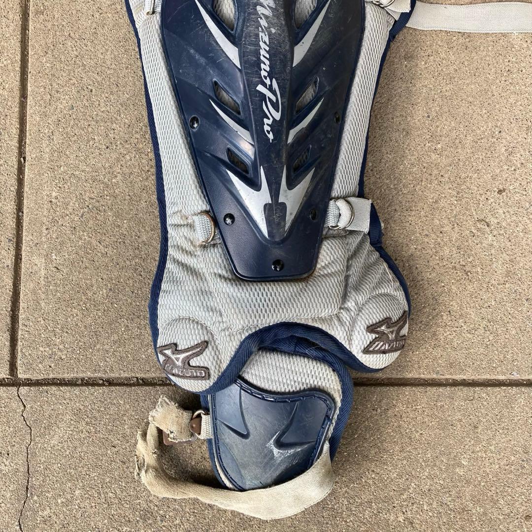 【最終値下げ！】ミズノプロ　硬式キャッチャー用プロテクター　レガース