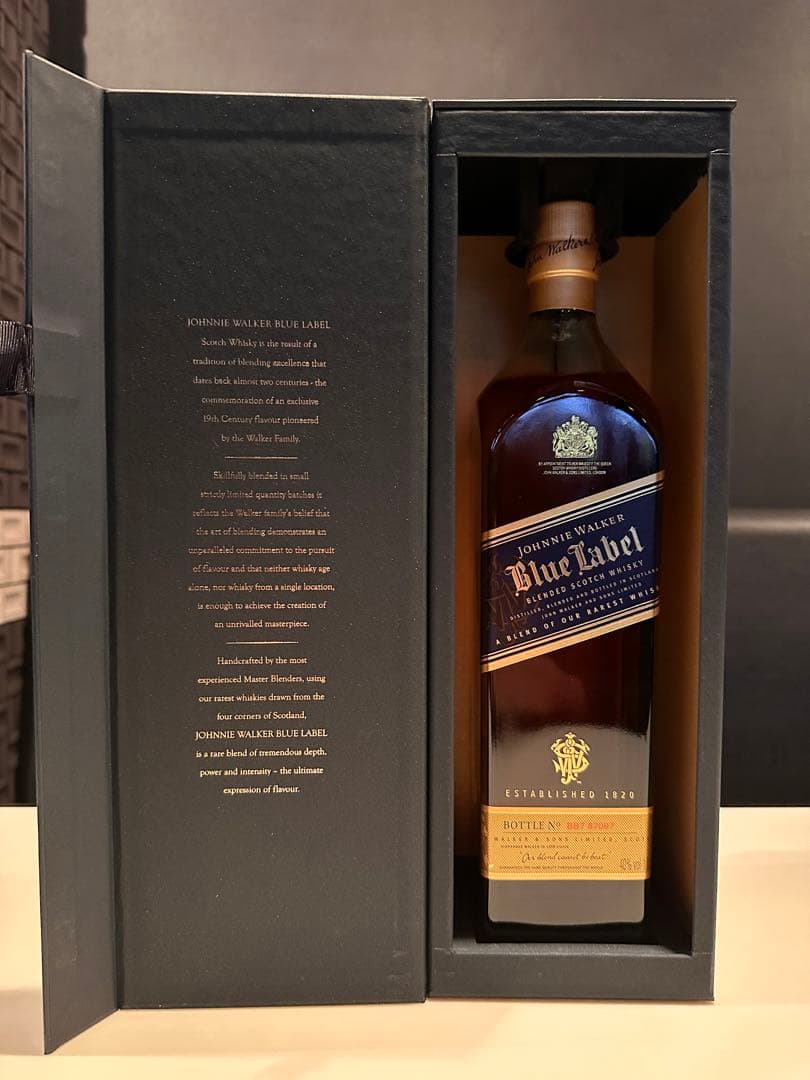 ジョニーウォーカー ブルーラベル 1000ml 40% 箱付き
