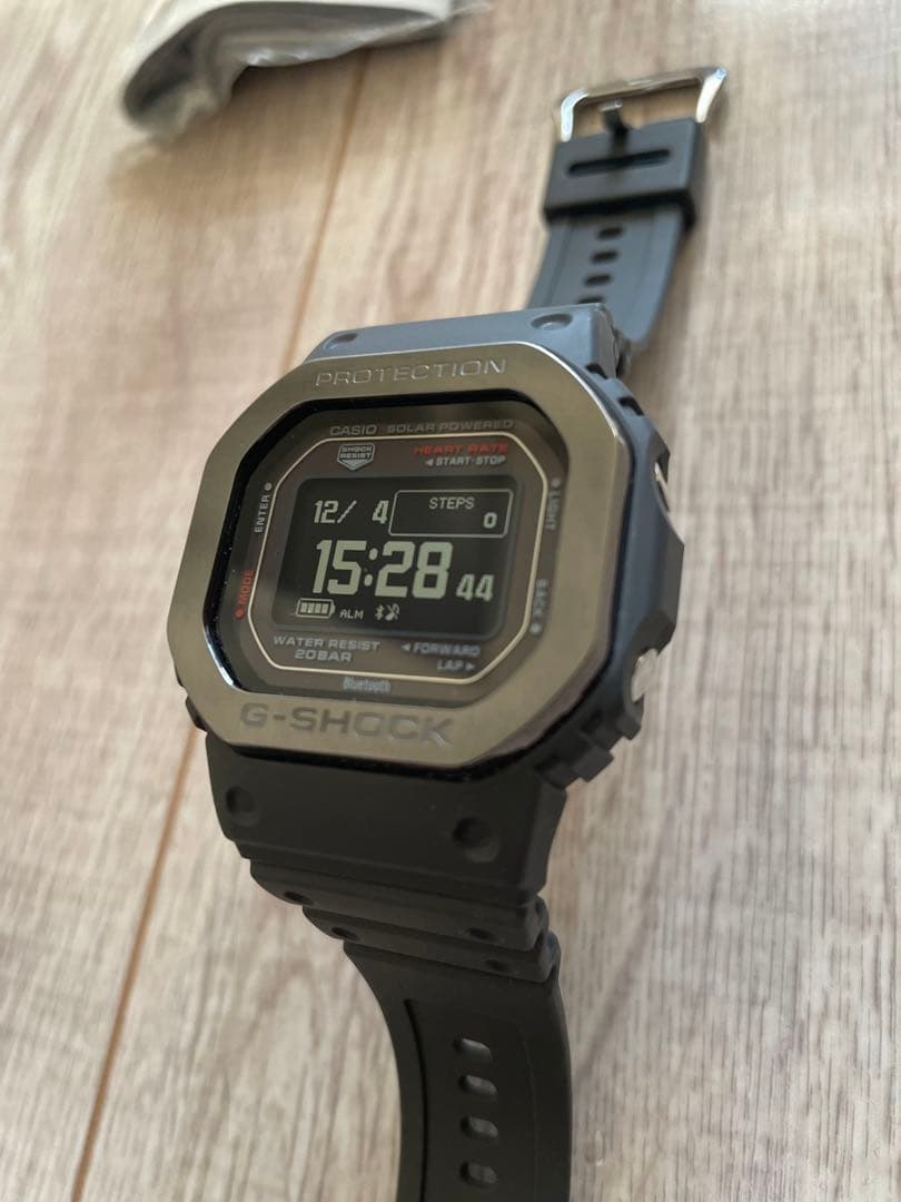 【美品】G-SHOCK CASIO デジタル腕時計 DW-H5600MB-8JR