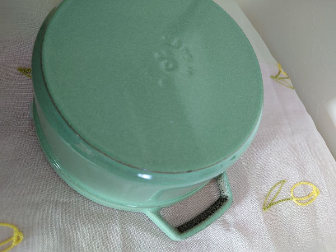 【美品】STAUB ココット ラウンドセージグリーン 20cm