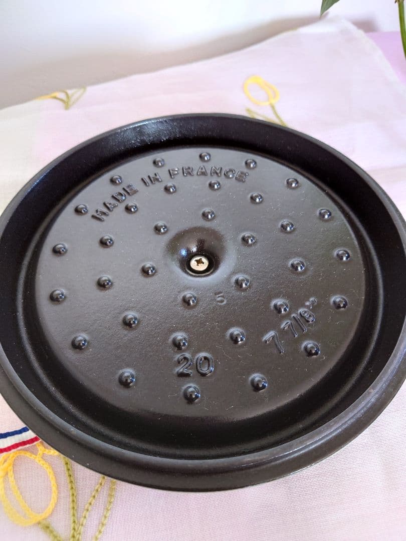 【美品】STAUB ココット ラウンドセージグリーン 20cm
