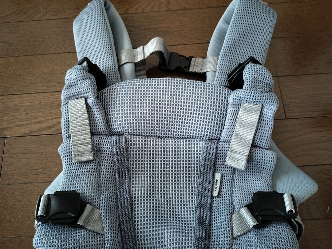 ラクリス　抱っこ紐　アップリカ