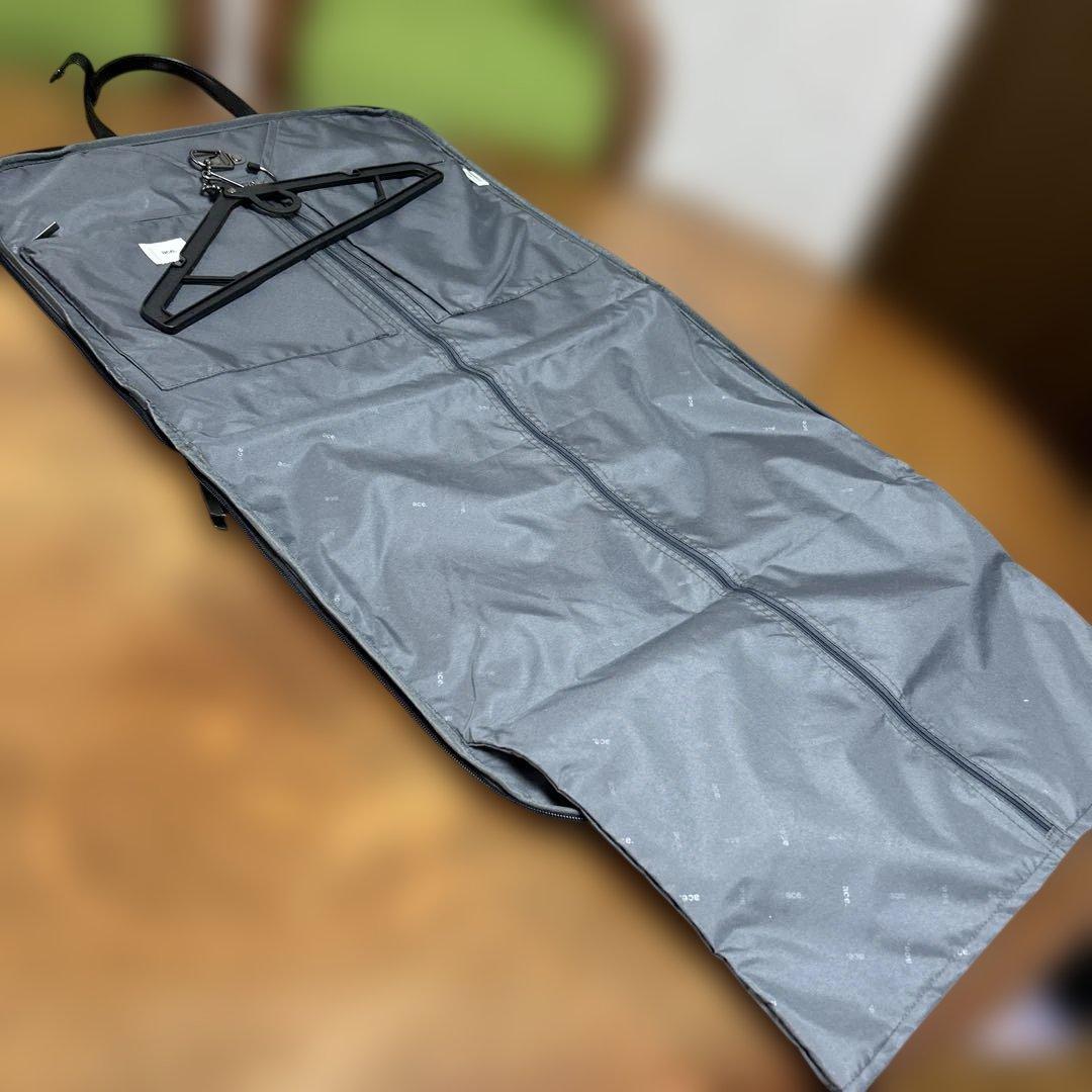 エース、ガーメントバッグ