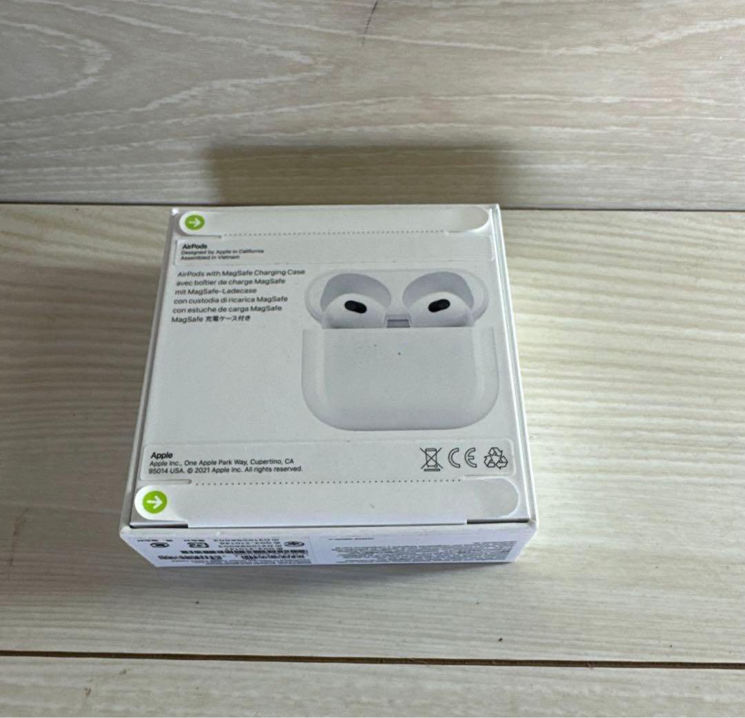 【新品未開封品】 Apple Airpods (第3世代) MME73J/A