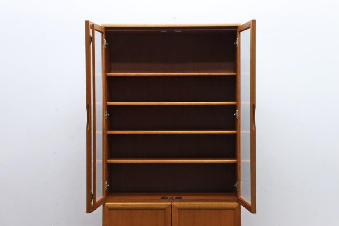 ヴィンテージ チーク材 キャビネット 食器棚 本棚 飾り棚 ラック 北欧デザイン