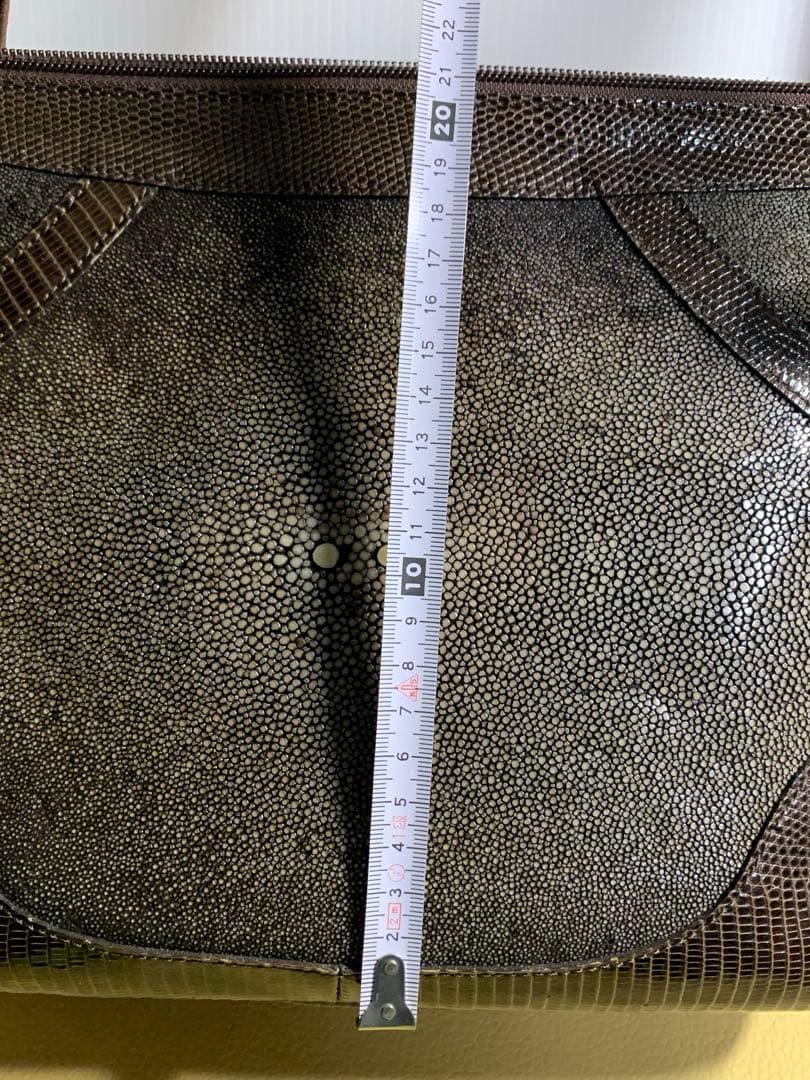 スティングレイ（エイ革）&リザードバック　ポーラ