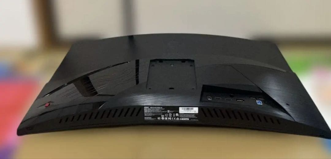MSI Optix MAG321CURV 4Kモニタ 31.5イン
