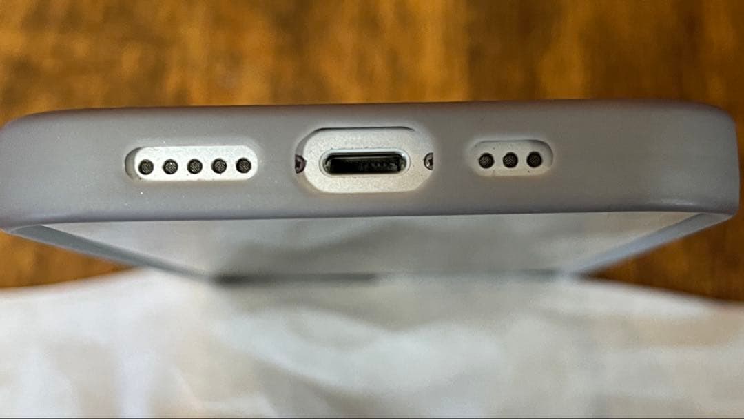 中古品　iPhone12 64G ホワイト　美品