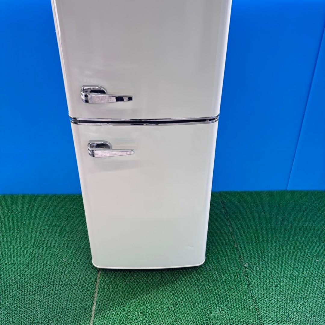 728レトロデザイン冷蔵庫　100L強　小型　一人暮らし　右開き　2ドア　お洒落