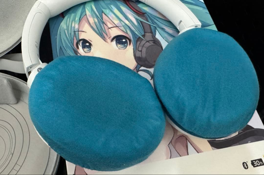 【ほぼ新品、美品】SONY WH-1000XM4 初音ミクモデル