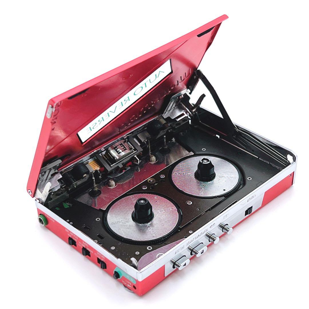 【美品・動作品】 SONY WM-102 カセットウォークマン 音出しOK 赤色