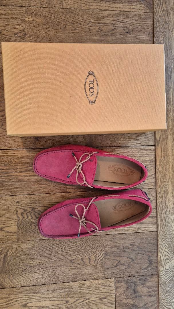新品未使用 TOD'S ドライビングシューズ レッド