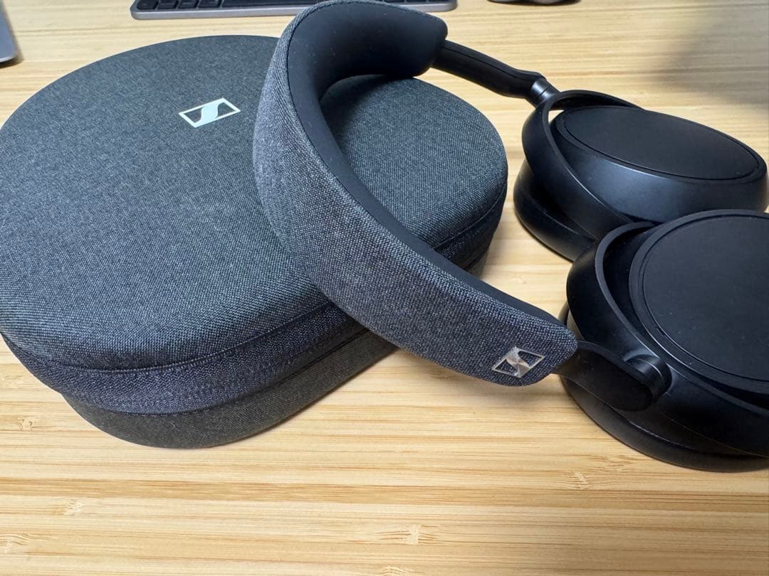 SENNHEISER MOMENTUM4 ワイヤレスヘッドホン BTD600付き