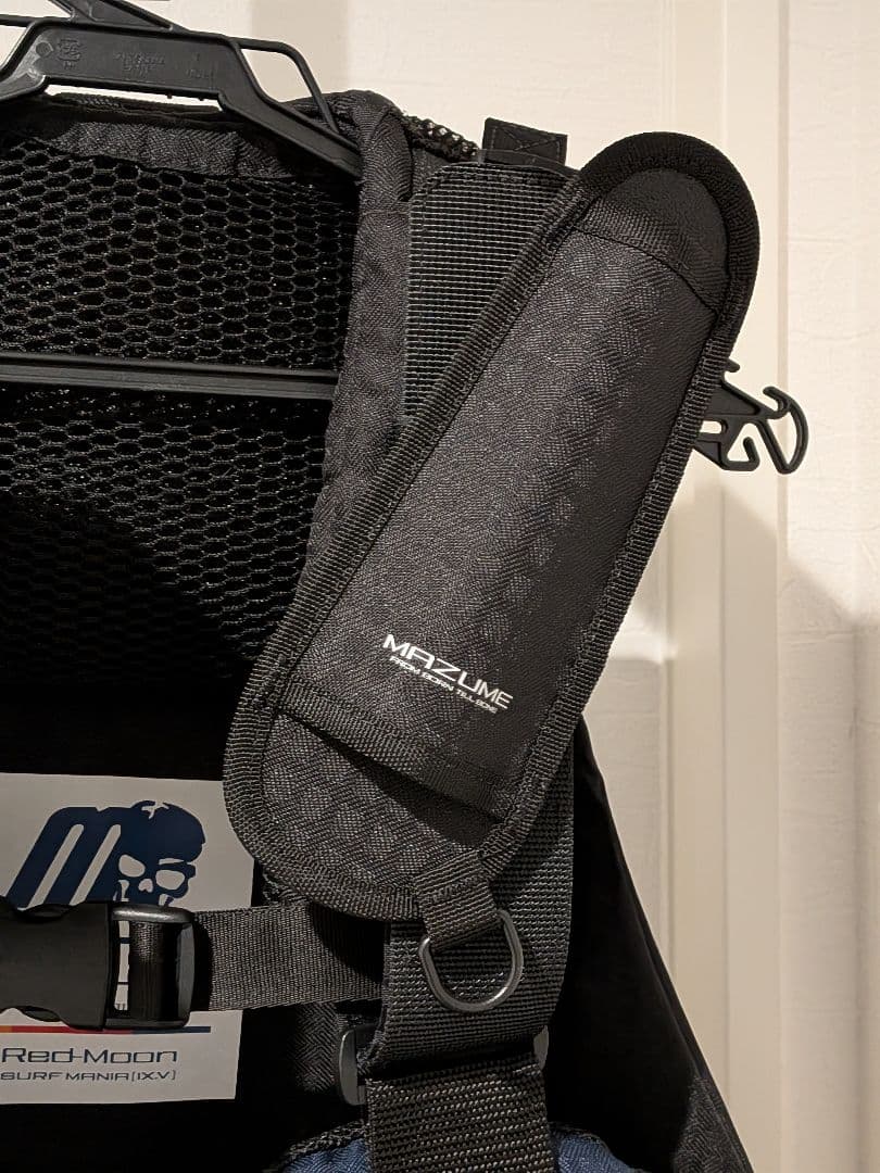 ショウ マズメ レッドムーンライフジャケット サーフスペシャルIII