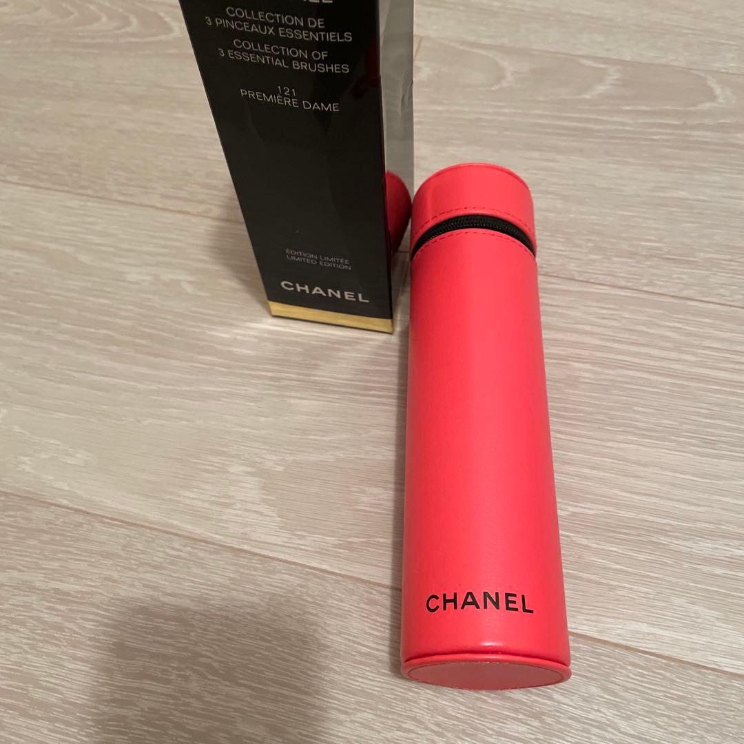 CHANEL 3 Essential Brushes メイクブラシのポーチのみ
