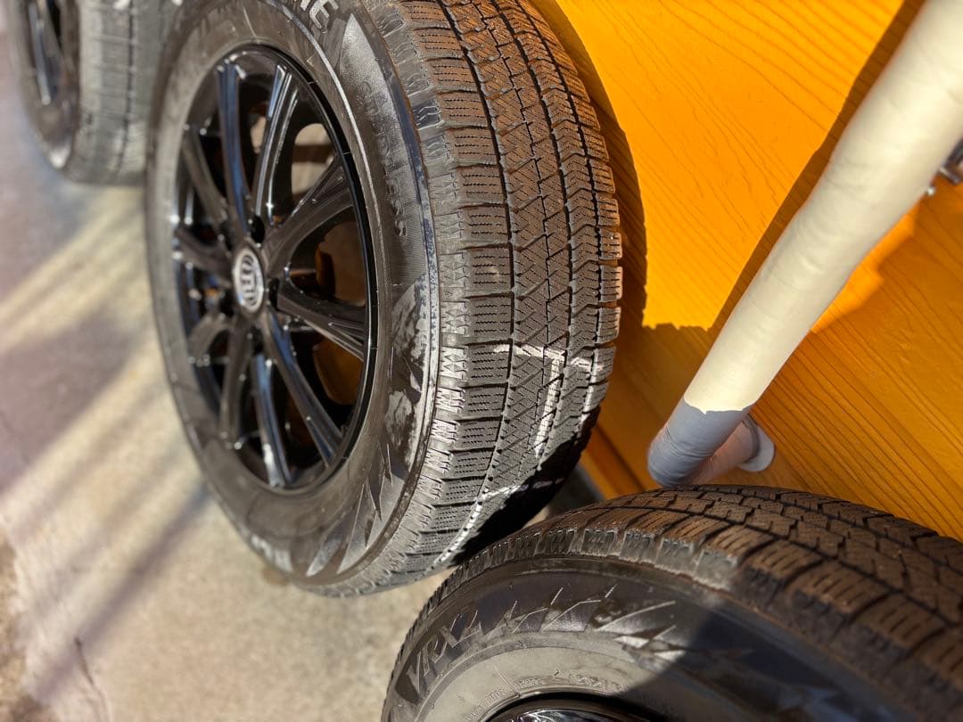 ブリヂストン 15インチ スタッドレスタイヤ ホイールセット