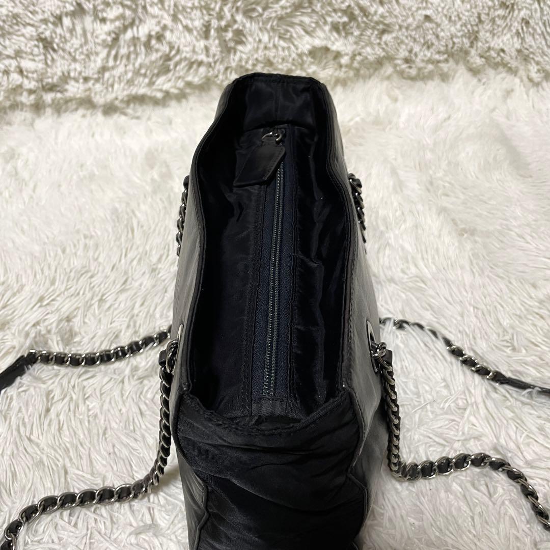 【美品】PRADA プラダ　ショルダーバッグ　レザー　チェーン　ブラック　肩掛け