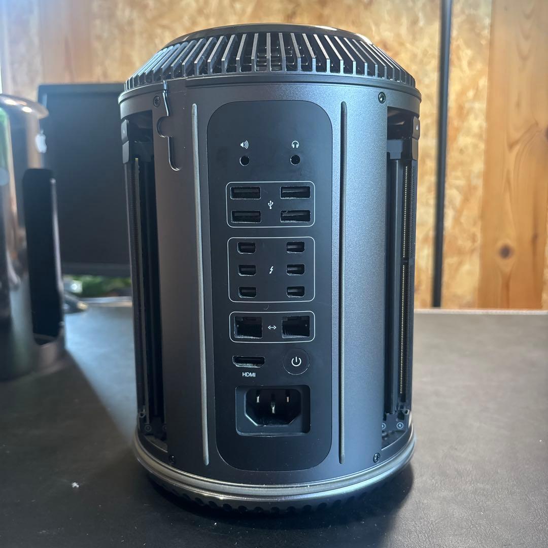 Macデスクトップ MacPro A1481 RAM:16GB SSD:256G