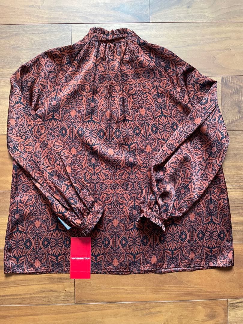 【未使用品】VIVIENNE TAM 長袖ブラウス