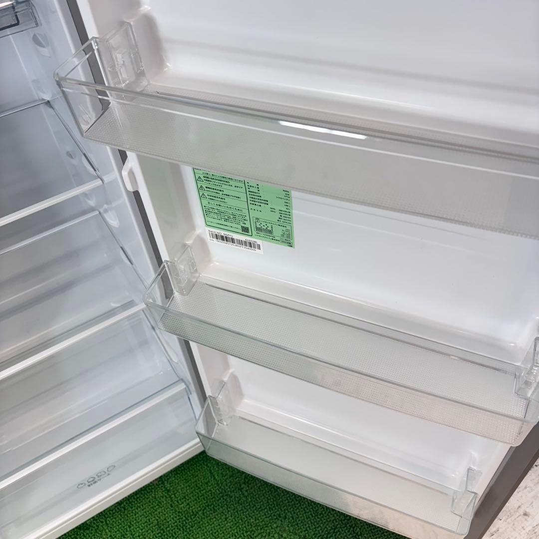 731 2024年製　中型冷蔵庫　小型　一人暮らし　2ドア　右開き　200L強