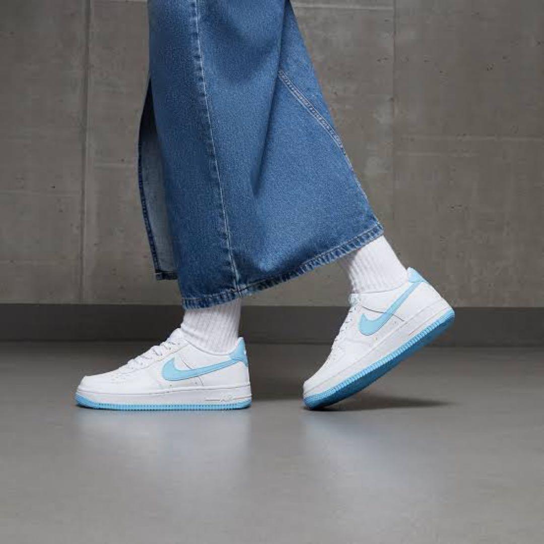 【新品24.5cm】NIKE｜エアフォース１GS｜ホワイト/アクエリアスブルー