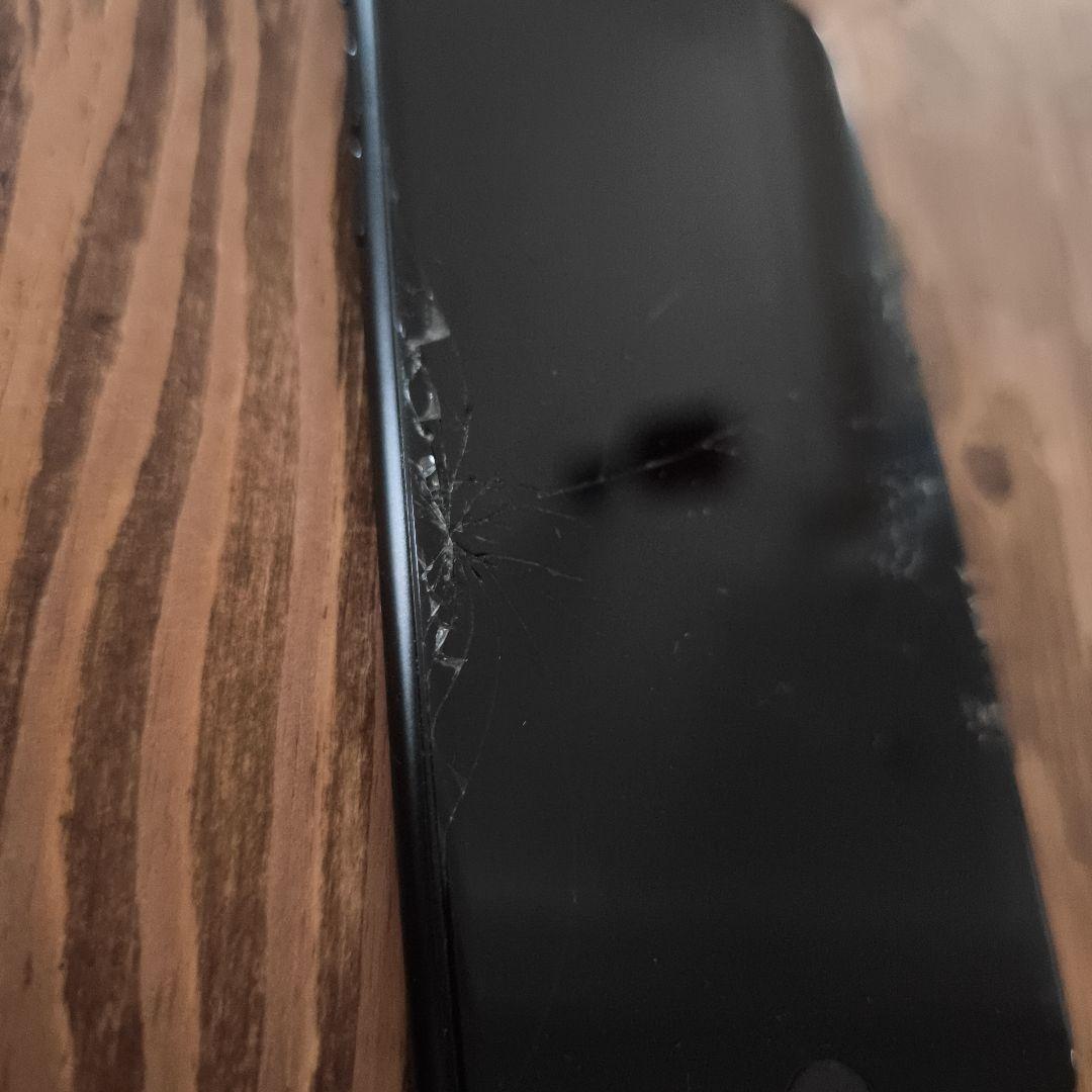 Apple iPhone SE（第2世代） 64GB ブラック SIMフリー