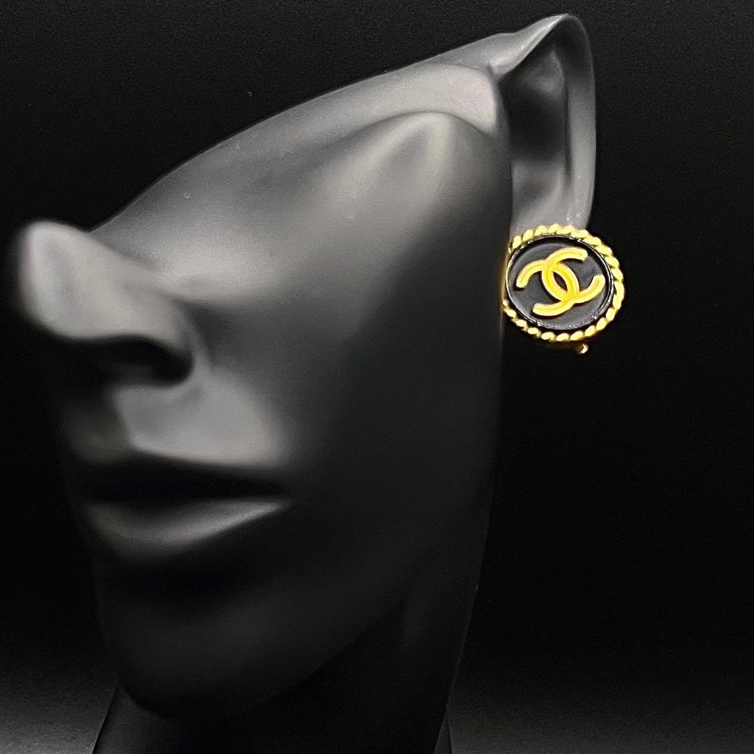 希少 ヴィンテージ 94A シャネル イヤリング ココマーク 金×黒 片耳のみ