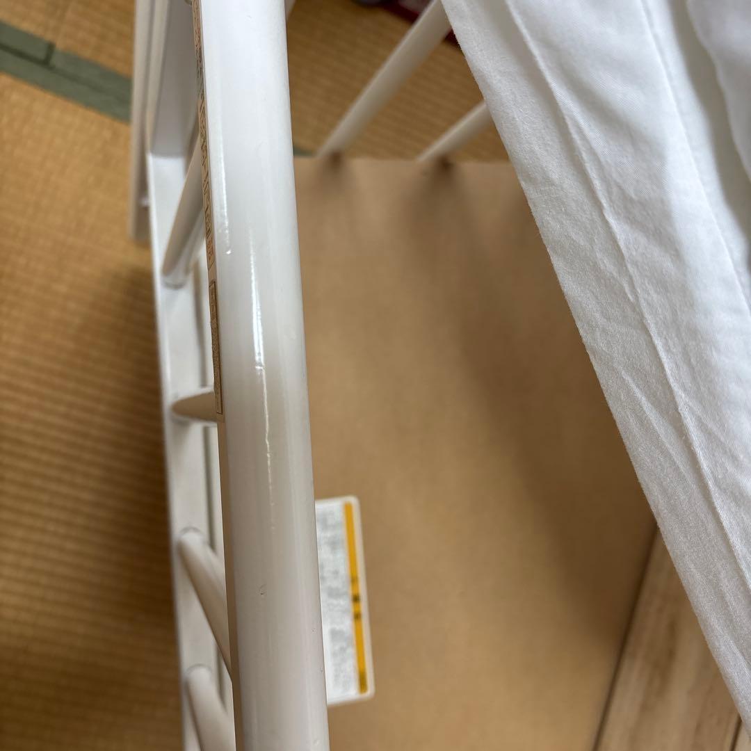 カトージ　木製ホワイトミニミニベビーベッド キャスター付き