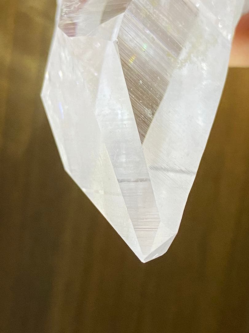 天然石　コロンビア　レムリアン　原石　ポイント　アイリス　虹多数　水晶　クォーツ