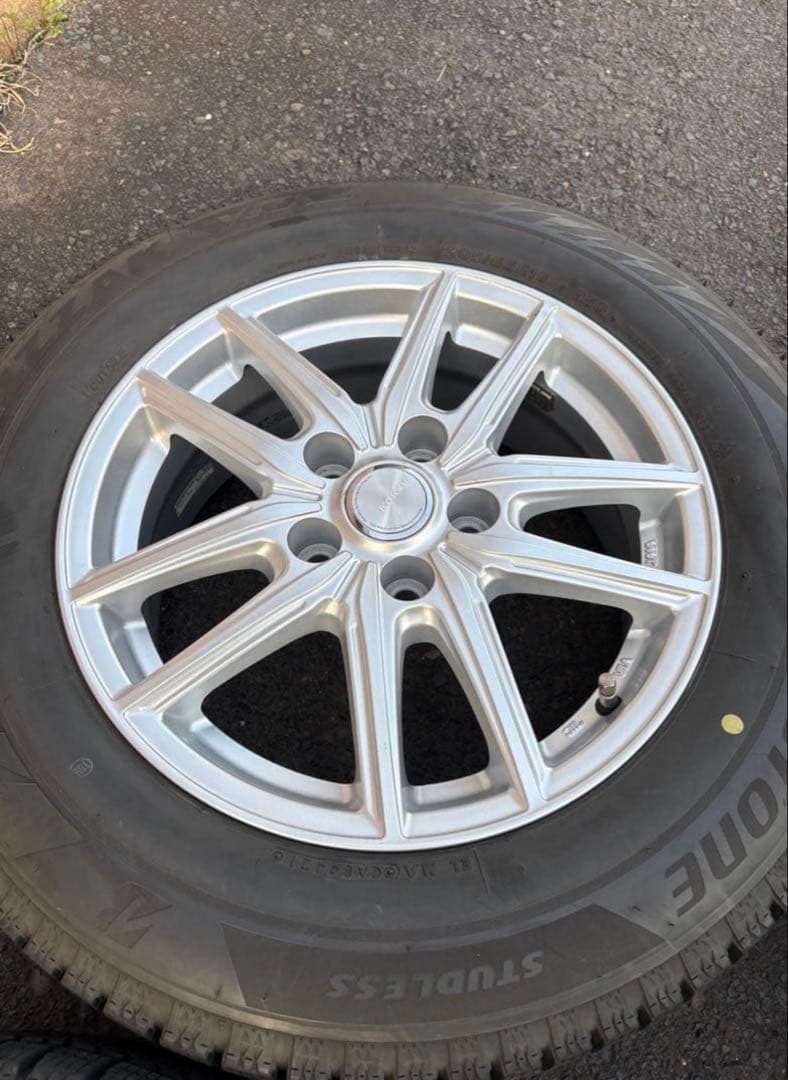 最終価格　引き取り限定　205/65R16 ブリヂストンVRX2 スタッドレス