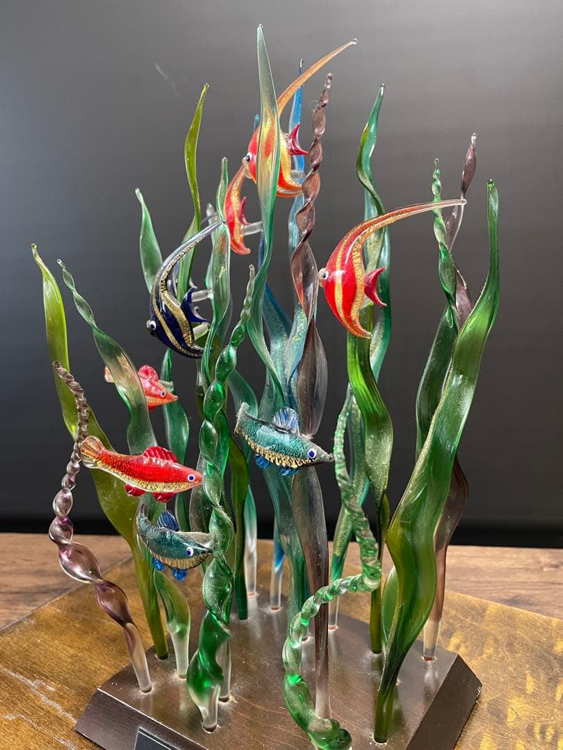 【中澤研一郎】作　ガラス工芸　熱帯魚　置物／ガラスケース付