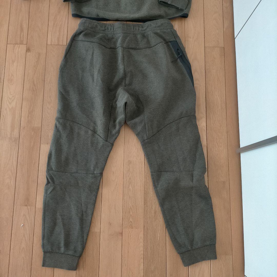 【M】ナイキ セットアップ テックフリース カーキ