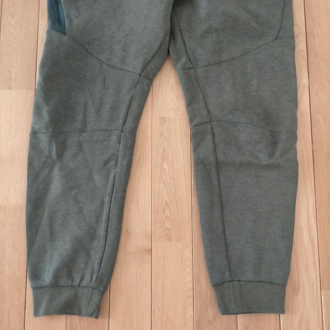 【M】ナイキ セットアップ テックフリース カーキ