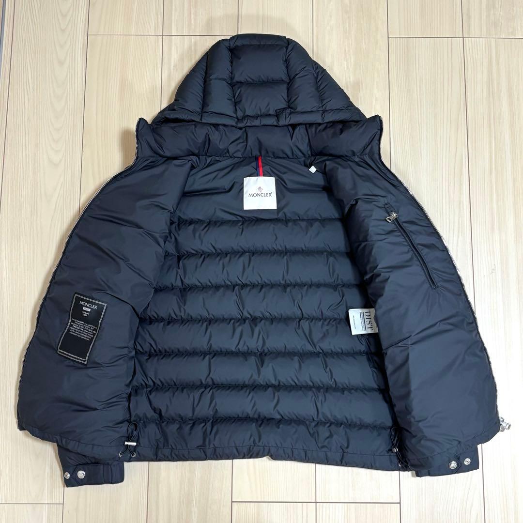 【極美品】モンクレール　ARNEB ブラック　サイズ1 23-24秋冬モデル