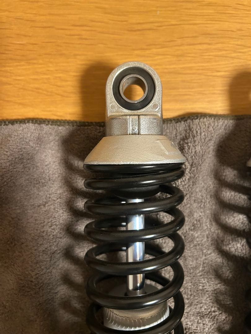 磯野かつお様 KYB TGS325 SR400 SR500